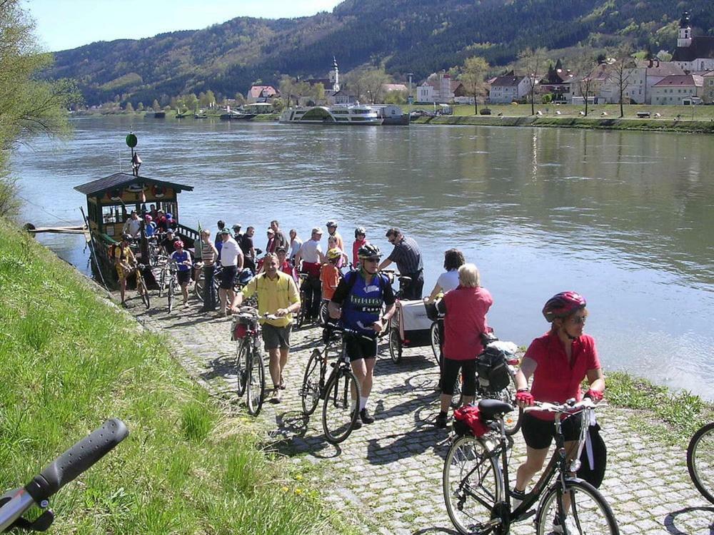 Huber * Engelhartszell